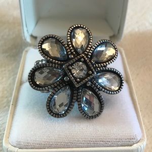 Big Crystal & Black Flower Ring